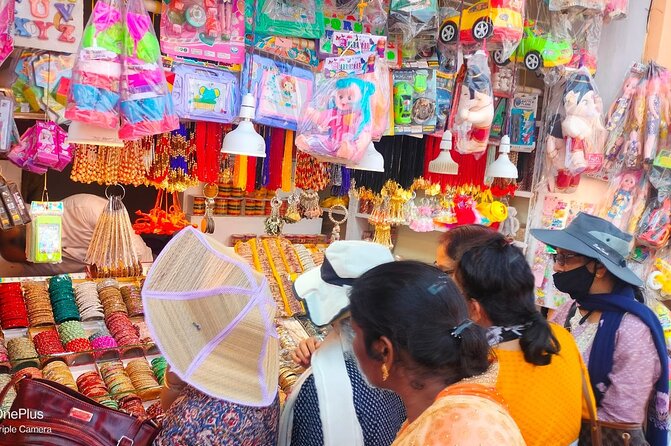 Ayodhya tour in 3 days - Day 1: Ram Ki Paidi, Swarg Dwar aarti, and Surya Kund laser show
