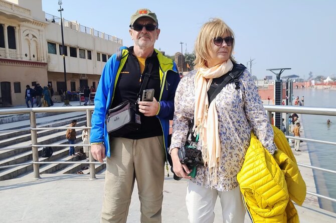 Ayodhya tour in 3 days - Air-conditioned private vehicle, and handling crowds with less stress
