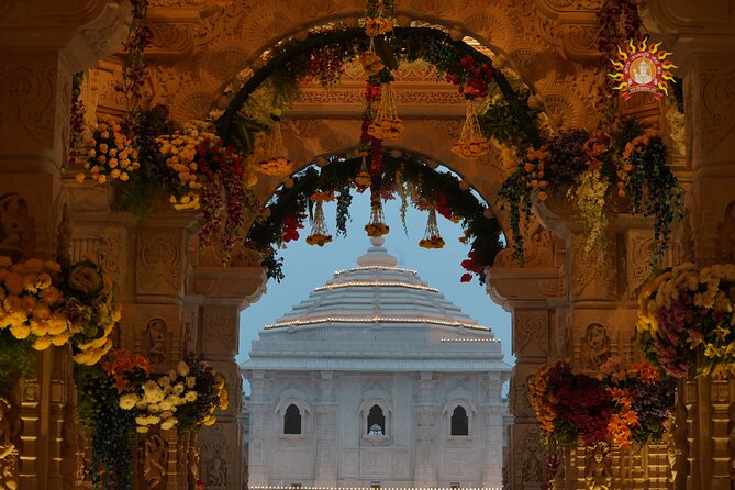 Ayodhya tour in one day - Private & Guided tour - Guptar Ghat: Myth-Linked River Air and a Real Lunch Break