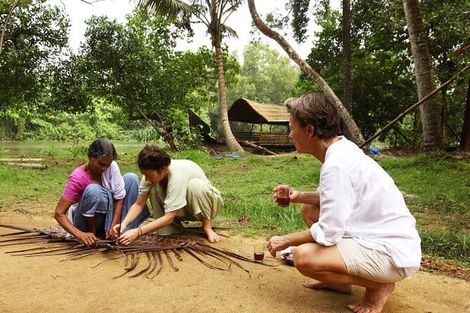Backwater Tour from Cochin - Wildlife expectations: plan for village life, not a safari