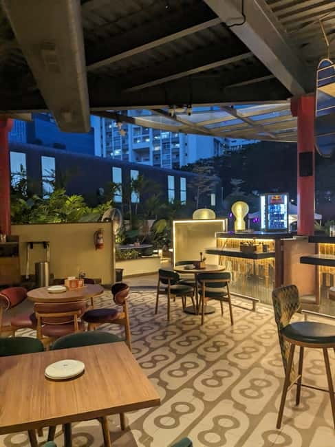 Bangalore:The Original bengaluru pub crawl - A 4-hour Church Street circuit with Chandan’s hands-on hosting