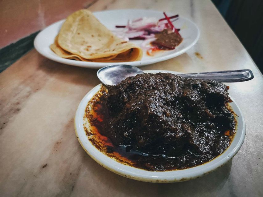 Bengali Nights Kolkata Food Tour with 13+ Tastings - The colonial coffee shop finale, fans turning and debates happening