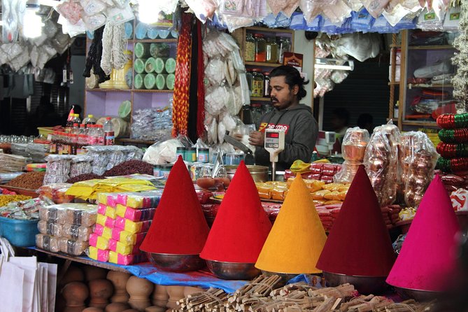 Bengaluru Pete City Market Half-Day Walking Tour - Tipu Sultan’s Summer Palace: Where Resistance Meets Silk