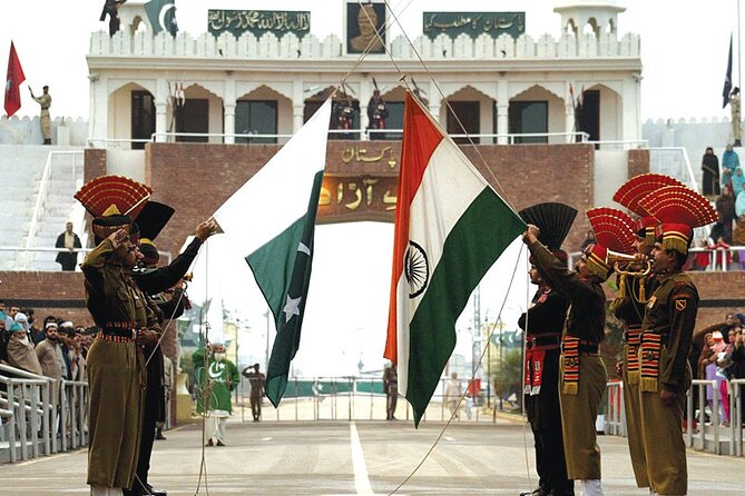 Best of Amritsar - Day Trip to Golden Temple with Wagah Border - Private car value: what you are paying for, and what you should check
