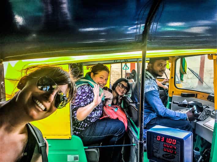 Best of Bangalore in a Tuk Tuk - Private Tour for 3 Hours - Starting outside MG Road: the smart way to begin your 3-hour loop