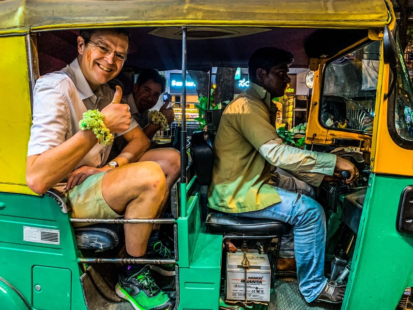 Best of Bangalore in a Tuk Tuk - Private Tour for 3 Hours - KR Market: why this flower stop is the main event