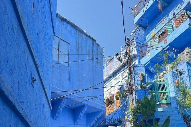 Blue City Heritage Private Walking Tour With Pickup and Drop-Off - Markets, Havelis, and Photo Spots Like Rani Mahal and the Clock Tower