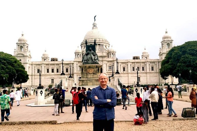 British Raj Heritage walk in Kolkata with guide - Job Charnock’s mausoleum: founder stories in a small footprint