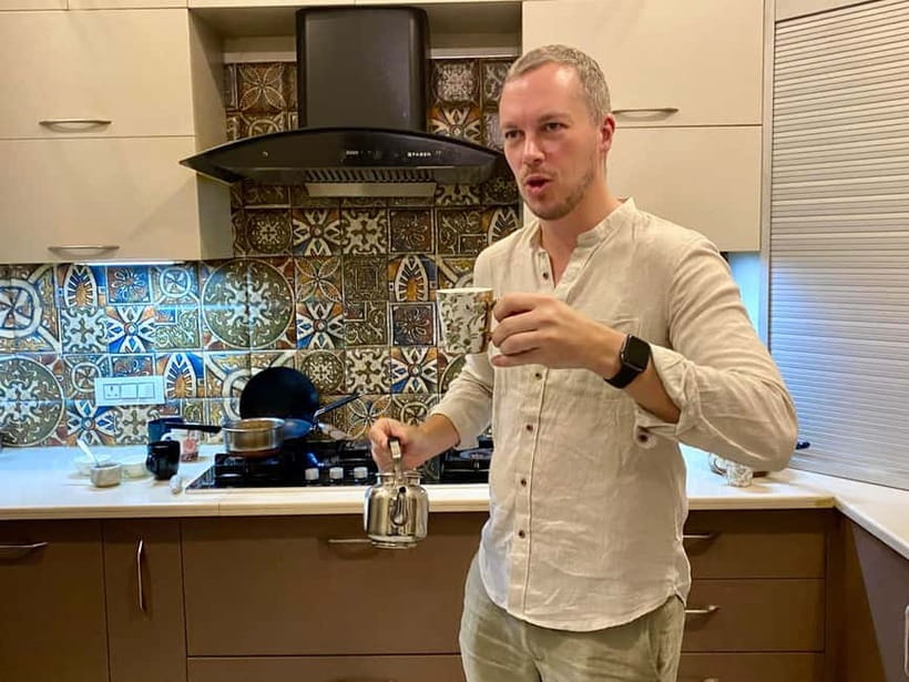 Chai Master Class - Savor Food in an Indian Family Home - Key things you will notice right away