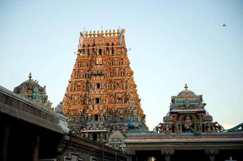 Chennai: Private Day Tour with Transportation and Tickets - Fort St. George and the Government Museum, colonial landmarks with context