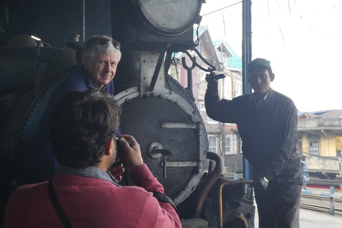 Colonial Heritage Walking Tour in Darjeeling - Clock Tower and Planters Club: the colonial “hub and club” story