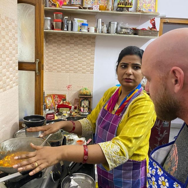 Cooking class and dinner with Rekha family with full meals - Your 3-Hour Vegetarian Menu: What You’ll Actually Cook