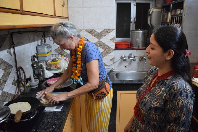 Cooking Demo + Lunch/Dinner and interaction with an Indian family @ Chez Anjali - What you will likely cook: Northern Indian classics