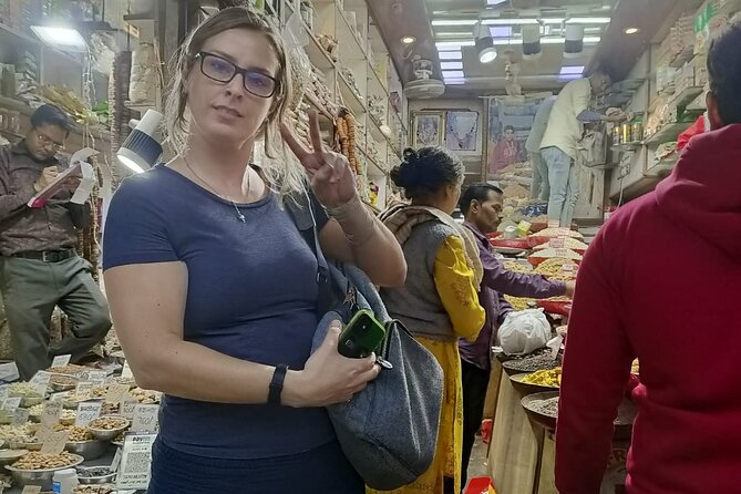Customized Half Day or Full Day Delhi Shopping Tour with Female Consultant - Stop 1, Shahpur Jat: fashion street vibes with older Delhi underneath