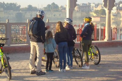 Cycle Through Jaipur’s Charm – Cuisine|Heritage|Temple(Awarded)