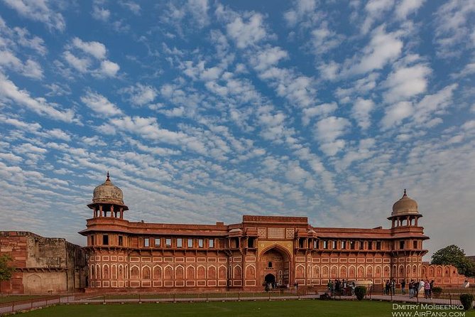 Day Tour Taj Mahal By Car - Agra Fort: a different kind of Mughal story
