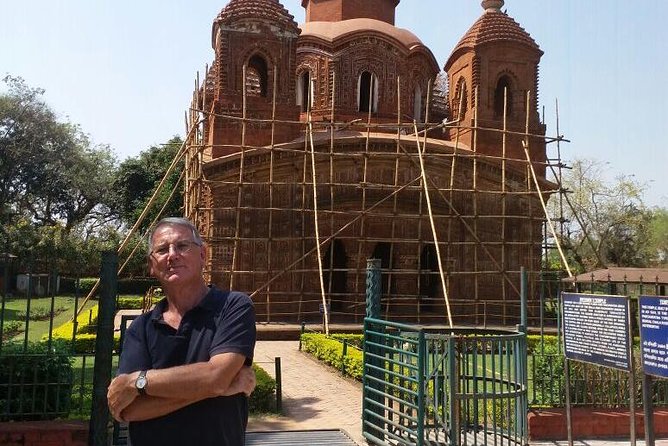 Day trip from Kolkata to Bishnupur for Terracotta Temples and Silk - Rasmancha and what makes it feel different