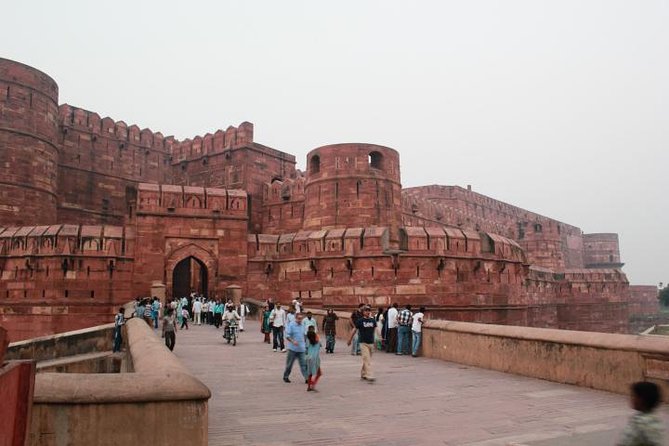Day Trip to Taj Mahal and Agra from Hyderabad with both side Commercial Flights - Lunch, Drinks, and Comfort: What Is Included, What You Provide