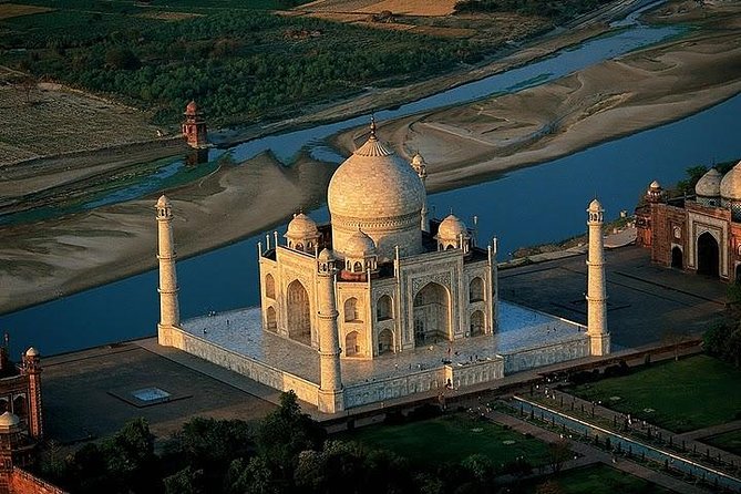 Day Trip to The Taj Mahal and Agra from Jaipur - Price and value: how $47 can be either a steal or a mismatch