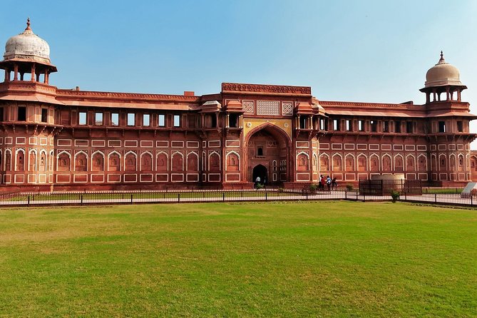 Delhi Agra Jaipur Tour -''Oberoi Special for 5 Nights - Your Private Ground Game: AC Innova Crysta Chauffeur