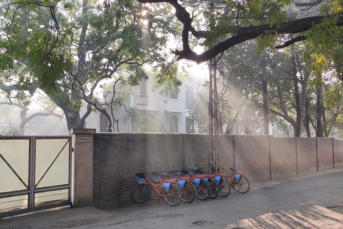 Delhi By Cycle & Old Delhi - Why biking beats buses in Old Delhi
