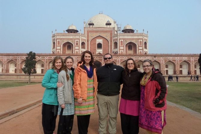 Delhi Day Tours with Lunch, Monument Entrance and Rickshaw Ride - Hotel Transport and the “Small Group” Difference (15 or Fewer)