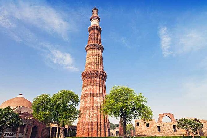 Delhi: Old and New Delhi Guided Private Tour - Qutub Minar and the Qutub complex: plan to look closely