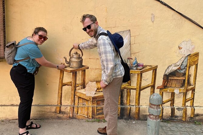 Delhi Street Art Walk in Lodhi Art District with Chai & Food - What the murals are really about, and how the guide helps you see them