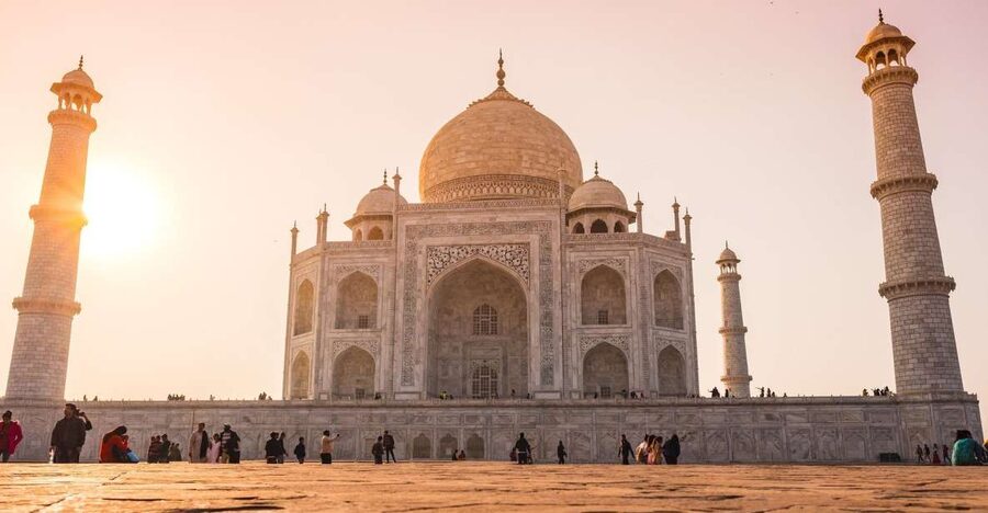 Delhi: Taj Mahal and Agra Private Day Trip with Hotel Pickup - Hotel pickup in Delhi, then a focused run to Agra