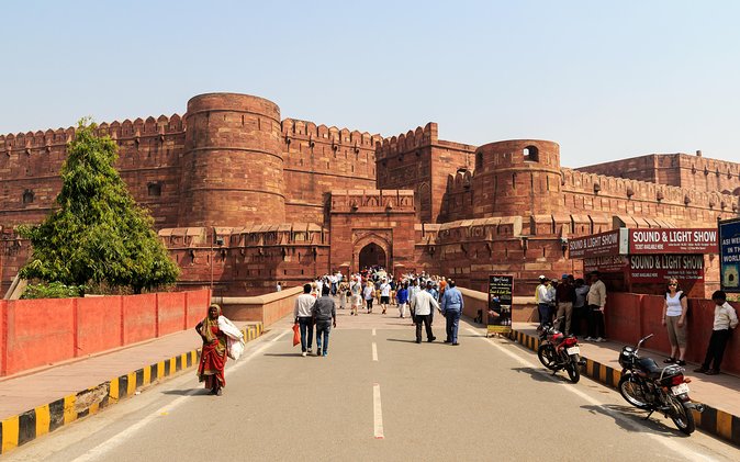 Delhi to Agra Taj Mahal Private Day Trip by Superfast Train - Local Market Stop: Crafts, Marble Inlay, and How to Shop Without Getting Burned