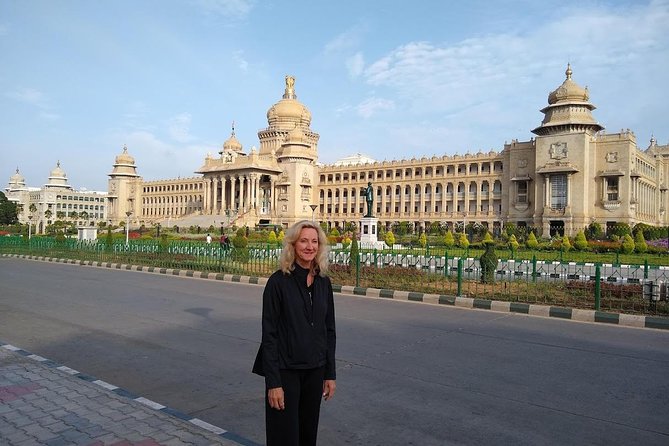 Discover Bangalore Through the Ages — Guided Tour with Lunch - Lalbagh Botanical Garden and That Big Ancient Rock Moment