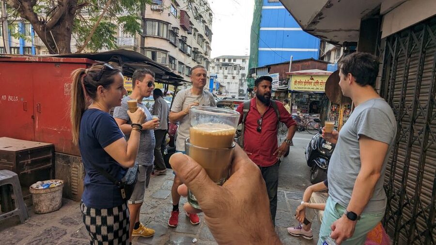 Discover Mumbai's street & beach with Vegetarian food tour - The beach stop: Girgaum Chowpatty and Mumbai’s chaat energy