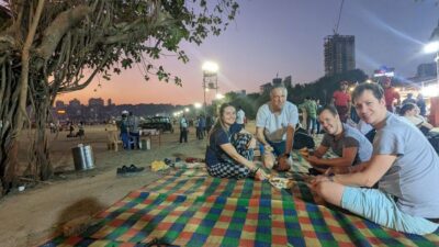 Discover Mumbai’s street & beach with Vegetarian food tour
