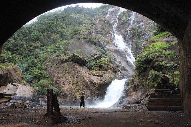 Dudhsagar- The Other Side of GOA - Dudhsagar Falls up close: the 12-kilometer jungle trek idea