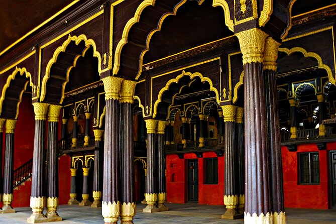 Enchanting Bangalore Full Day Private Tour History Architecture - Bull Temple: Monolithic Faces and Ganesha at Ground Level
