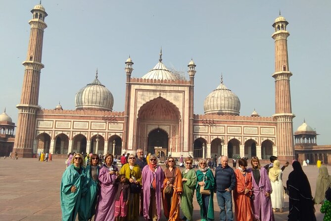 Exclusive North India with Varanasi (Delhi-Jaipur-Agra-Orcha-Kamasutra Temple) - The night train from Khajuraho to Varanasi: saving a full day of transit