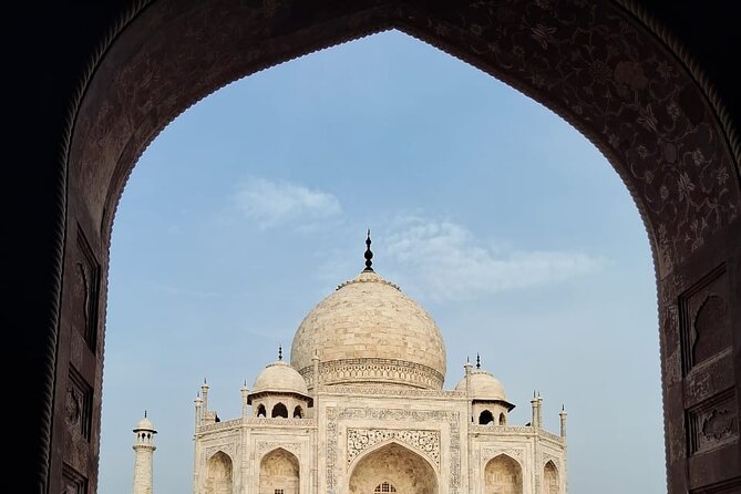 Exclusive Sunrise Taj Mahal Excursion from Delhi all Inclusive - Agra Fort at noon: why the one-hour stop is still worth it