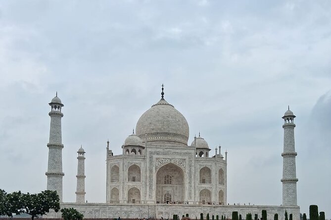 Exclusive Sunrise Taj Mahal Excursion from Delhi all Inclusive - Staying comfortable in the real-world of Agra days