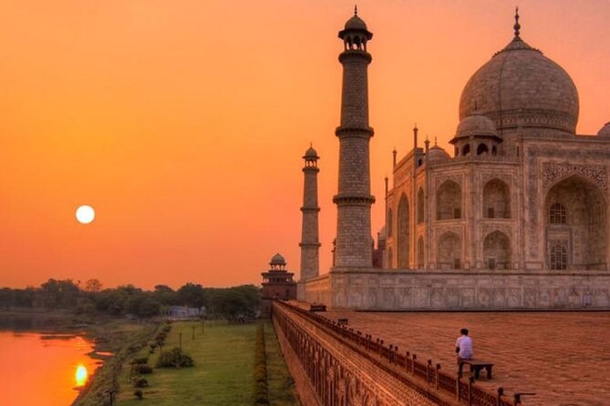 Exclusive Taj Mahal and Agra Sightseeing Tour - Agra Fort right after: how to switch from romance to power