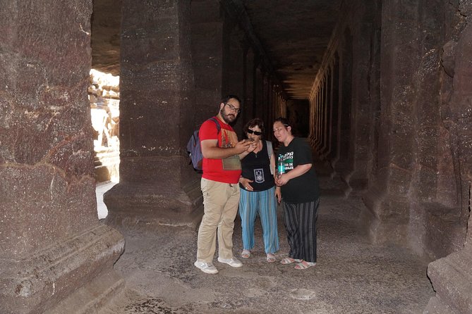Explore UNESCO Ellora-Ajanta caves-two days guided tour with other attraction - Day 2: Ellora caves, the monolithic temple complex, plus Daulatabad and Bibi ka Maqbara