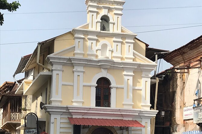 Fontainhas Heritage Walk With Guide Mario - Stop 4: St Sebastian Chapel, old houses, and the community well