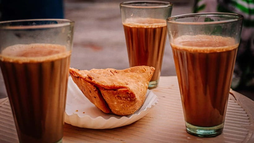 Food Tour: Highlights Tour with Tasting &Sunset in Varanasi - Stop 1 at Kashi Chat Bhandar: Local Snacks to Start Right