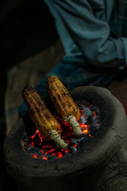 Food Tour: Highlights Tour with Tasting &Sunset in Varanasi - Lakshmi Chai Toast: Tea in a Clay Cup