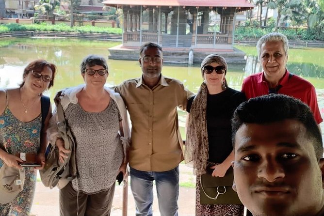 Fortkochi Private Tuk Tuk Tour - Dutch Cemetery and St. Francis Church, old Europe meets Kerala