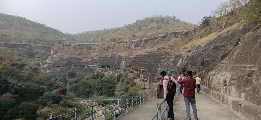 From Aurangabad: Ajanta & Ellora Day Tour with All Inclusion - Practical tips that save time at Ajanta and Ellora