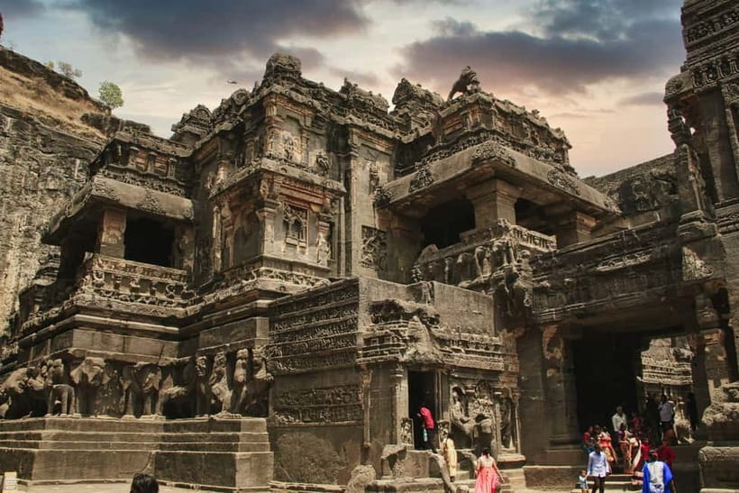 From Aurangabad: Ajanta & Ellora Day Tour with All Inclusion - Ajanta Caves: murals, cave temples, and the shoe-off rule