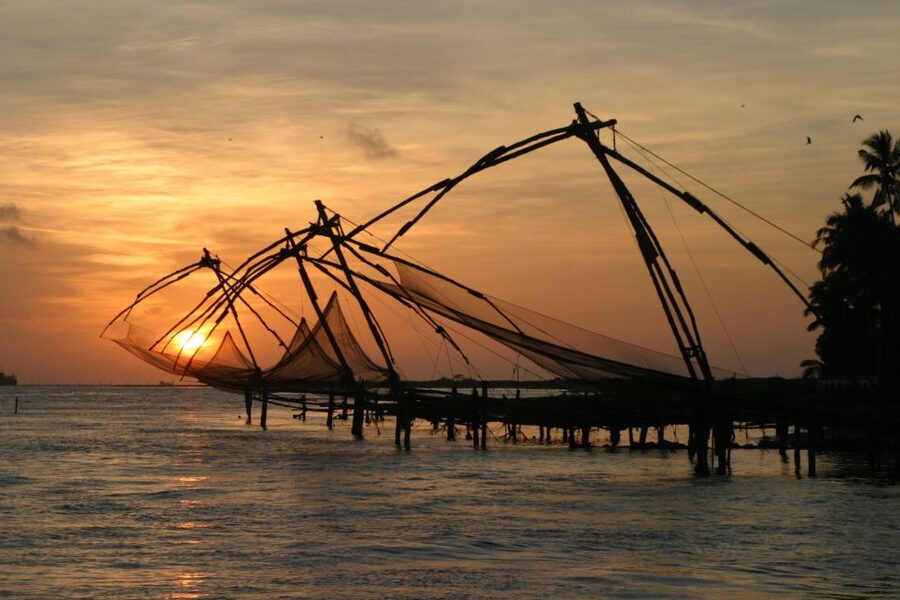 From Cochin: Fort Kochi and Mattancherry Sightseeing Tour - The Chinese fishing nets of Kochi: trade history you can see