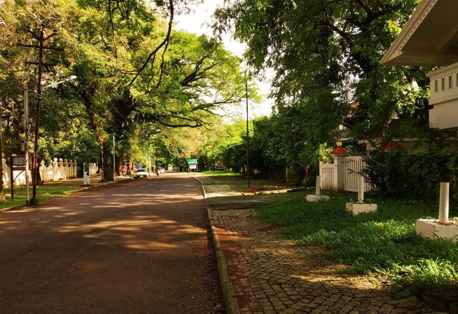 From Cochin: Fort Kochi and Mattancherry Sightseeing Tour - Paradesi Synagogue: South India’s oldest active synagogue