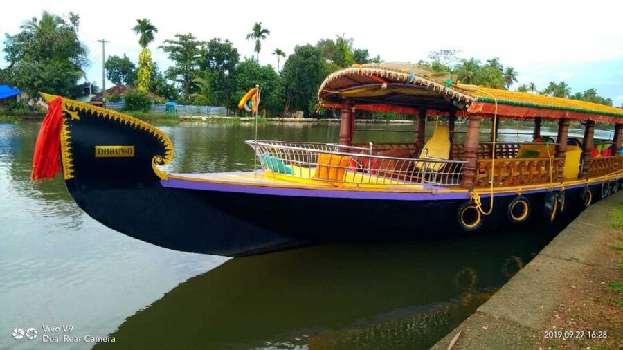 From Cochin Port: Backwater Cruise and Chinese Nets - Fort Kochi and Cheena Vala, the Arabian Sea finish