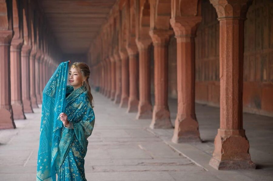 From Delhi/Agra: Taj Mahal Tour with Rental Saree Experience - Cost and value around $7 per person